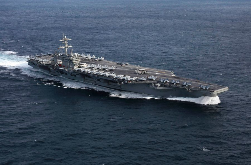 Tàu sân bay USS Abraham Lincoln của Mỹ. ảnh: US Navy