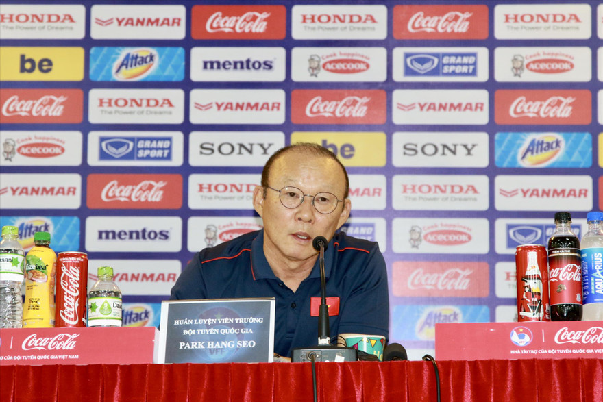 HLV Park Hang Seo mong muốn tiếp tục công việc hiện tại với bóng đá Việt Nam. Ảnh: VSI
