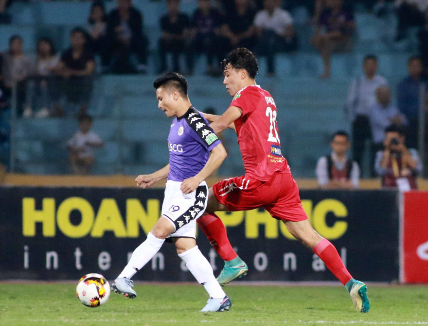 Quang Hải và đồng đội phải trải qua chặng đua đầy gian khó từ nay đến đầu tháng 8. Ảnh: VSI 