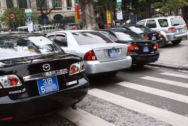 Xe công... lòng vòng việc tư (ảnh: minh họa)