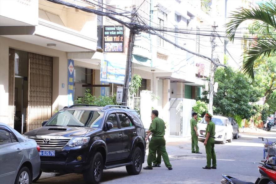 Khám xét nhà ông Trương Duy Nhất chiều 10/6