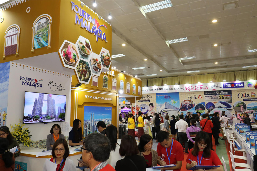 Người Việt quan tâm tới tour nước ngoài ngày càng tăng Ảnh: NHƯ Ý 