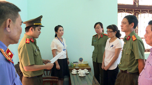 Cơ quan An ninh điều tra ra quyết định khởi tố cán bộ gian lận trong thi cử vừa qua