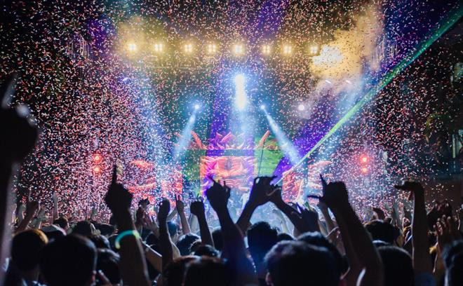 Việc cấp phép cho nhạc điện tử tiếp tục chờ cơ quan quản lý