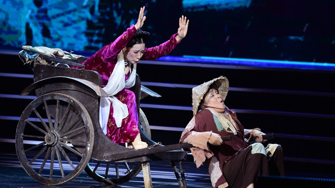 Xuân Hinh - Thanh Thanh Hiền vẫn là cặp bài trùng với lợi thế đưa giọng hát vào các tiết mục.