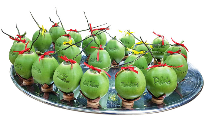 Trái cây 'độc, lạ' cháy hàng