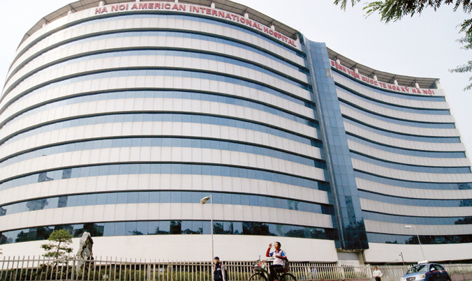 Dự án Bệnh viện Quốc tế Hoa Kỳ - Hà Nội (Cầu Giấy, Hà Nội) đã gần 20 năm chưa thể đưa vào vận hành. Ảnh: Phạm Thanh.