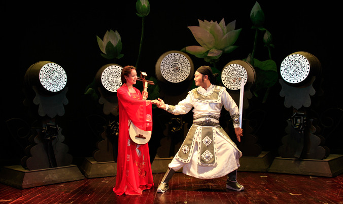 Diễm Hương và Tạ Minh vai Thúy Kiều và Từ Hải. Ảnh: Thúy Kim.