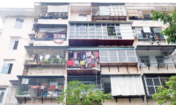 KĐT Trung Hoà - Nhân Chính nhếch nhách chuồng cọp cơi nới.