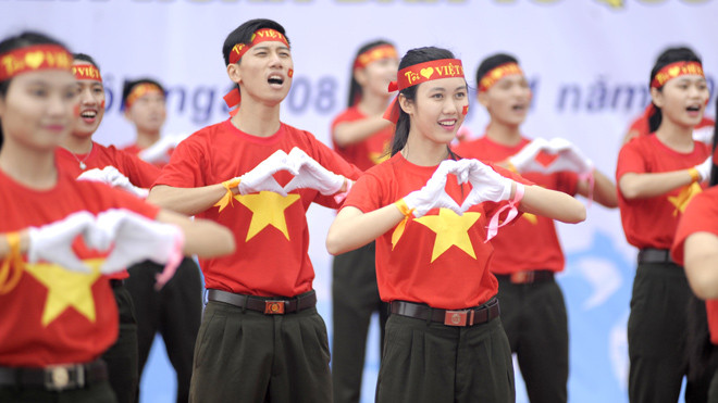 Trong suốt chiều dài lịch sử dân tộc, tuổi trẻ luôn là lớp người đi đầu vì sự nghiệp xây dựng và bảo vệ Tổ quốc. Ảnh: Xuân Tùng.