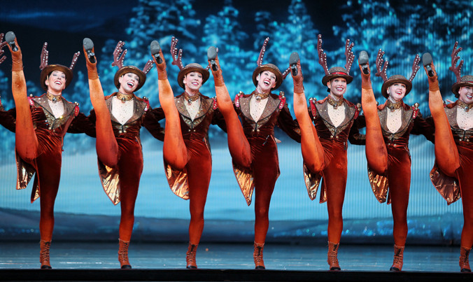 Nhóm Rockettes có tên trong số tiết mục biểu diễn mừng tân Tổng thống Donald Trump, nhưng nhiều thành viên phàn nàn bị ép buộc.