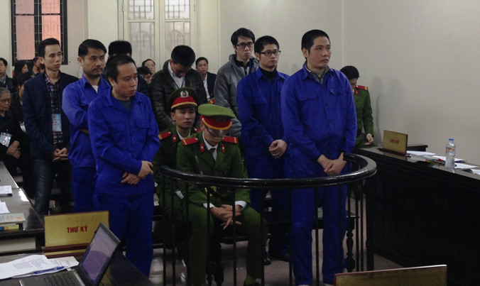 Các bị cáo tại tòa.
