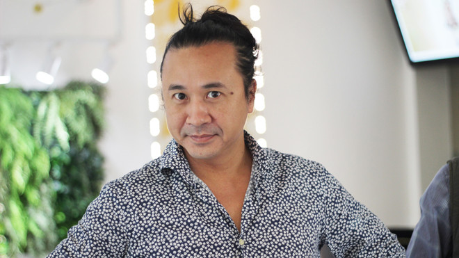 Lê Minh Sơn đưa các nhân vật dân gian Cám, Cu Sứt, Chú Tễu... vào đêm nhạc sắp tới. Ảnh: Thanh Tuấn.