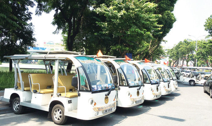 Xe điện phố cổ phục vụ trên 3 triệu lượt khách