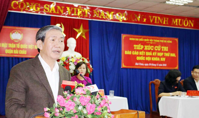 Ông Đinh Thế Huynh trả lời ý kiến cử tri Đà Nẵng.