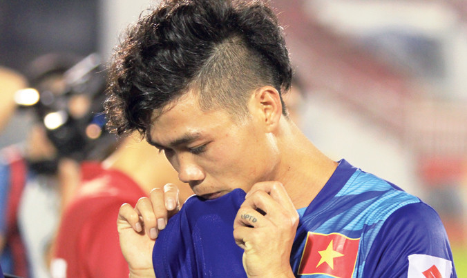 Công Phượng khó lòng giành suất đá chính ở AFF Suzuki Cup 2016.