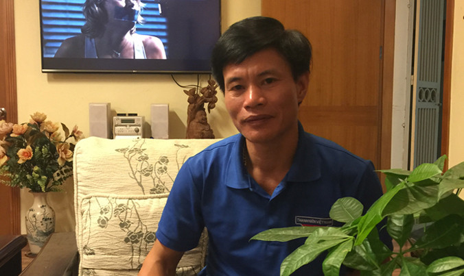 Thầy giáo Lê Văn Tùng. Ảnh: Lê Anh Đạt.