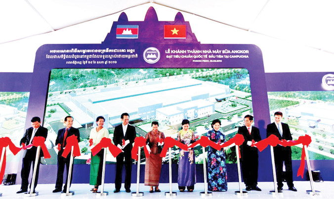Tháng 5/2016, Vinamilk khánh thành nhà máy sữa An Kor đạt tiêu chuẩn quốc tế đầu tiên tại Campuchia.
