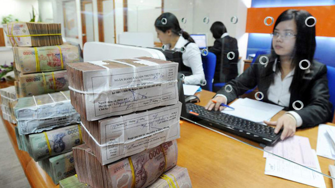 Nợ xấu chuyển sang VAMC chỉ là giải pháp tạm thời. Ảnh: Hồng Vĩnh.