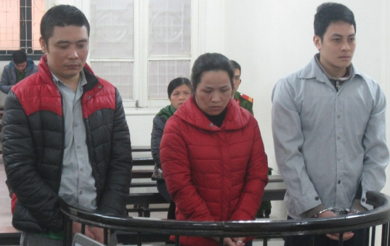 Các bị cáo trong phiên xử ngày 18/12. Ảnh: BH