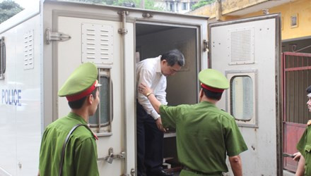 Bị kết án tử hình và phải bồi hoàn hơn 100 tỷ đồng, đến nay ông Dũng mới nộp được 5,2 tỷ đồng