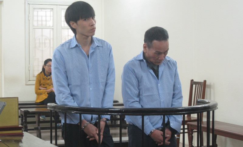 Hai bị cáo trong phiên xử. Ảnh: BH