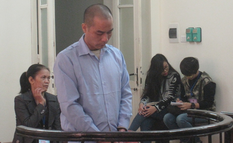 Bị cáo trong phiên xử ngày 1/12. Ảnh: BH