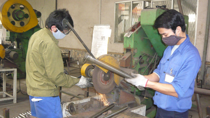 Lao động tự do hiện đang rất khó tiếp cận với BHTNLĐ trong khi quỹ dư tới 16.000 tỷ đồng. Ảnh: Bảo Anh