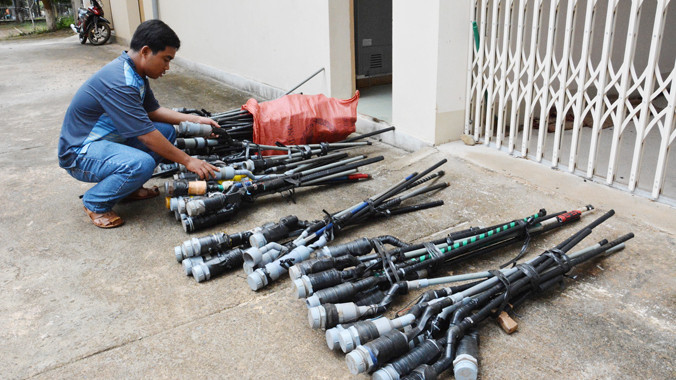 Công an huyện Mang Yang thu giữ súng tự chế