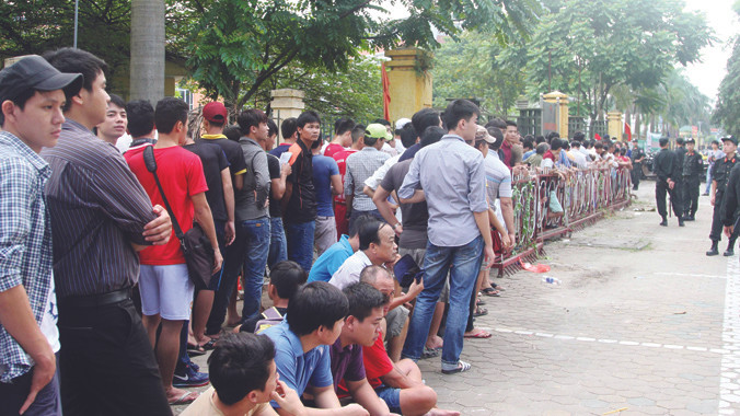Liệu có cảnh người hâm mộ xếp hàng dài chờ mua vé như tại giải U19 Đông Nam Á mới đây? Ảnh: VSI 
