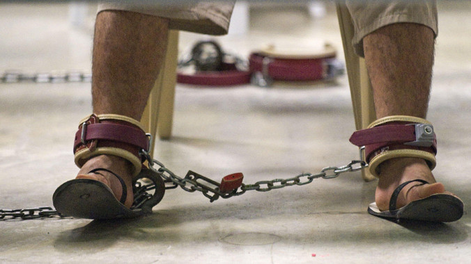 Dưới thời Tổng thống George W. Bush, chiến dịch giam giữ, thẩm vấn của CIA ảnh hưởng khoảng 100 nghi can khủng bố bị giam giữ bí mật bên ngoài nước Mỹ. Ảnh: NBC News