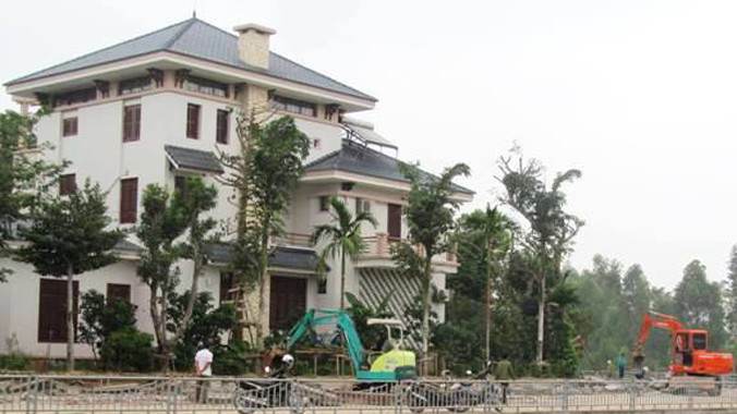 Công trình của gia đình ông Bình lấn chiếm đất công