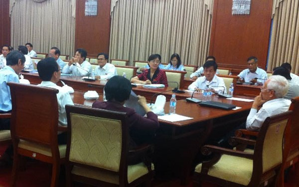 Phiên thảo luận tại tổ trong chiều 9.12 kỳ họp thứ 16 HĐND TP.HCM khóa VIII. Ảnh: Dân Việt