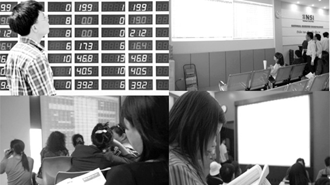 Chứng khoán một năm sôi động và lắm thăng trầm. Ảnh: Như Ý