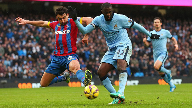 Man City (áo xanh) khiến Premier League bớt tẻ nhạt khi nỗ lực đeo bám Chelsea ở ngôi đầu. Ảnh: ESPN.CO.UK