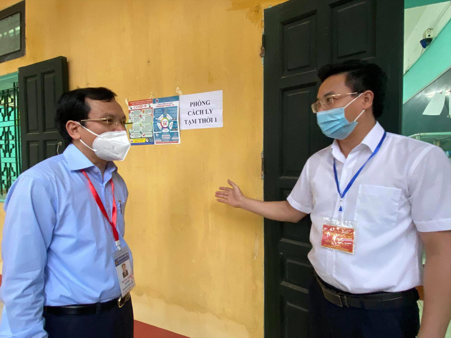 Lãnh đạo Bộ GD&ĐT kiểm tra một điểm thi tại kỳ thi tốt nghiệp THPT đợt 1 