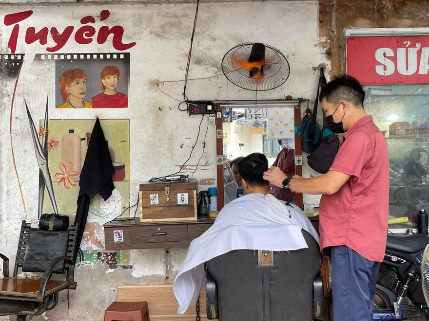 Hàng trăm nghìn lao động tự do ở Hà Nội sẽ được thành phố hỗ trợ. Ảnh: Như Ý 