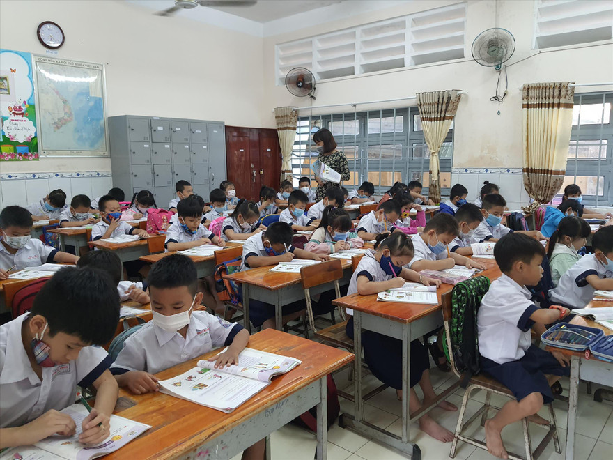 Dịch COVID-19 khiến ngành giáo dục TPHCM gặp nhiều khó khăn 