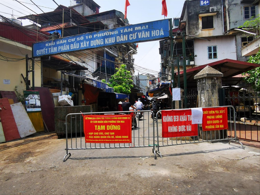 Ngày 5/8, Hà Nội ghi nhận 71 trường hợp dương tính SARS-CoV-2, trong đó 38 ca tại cộng đồng. Ảnh: Hoàng Mạnh Thắng 