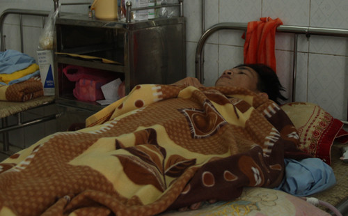 Anh Lê Văn Hùng đang điều trị tại bệnh viện