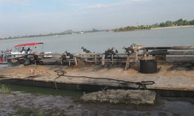 Sà lan sau vụ cháy