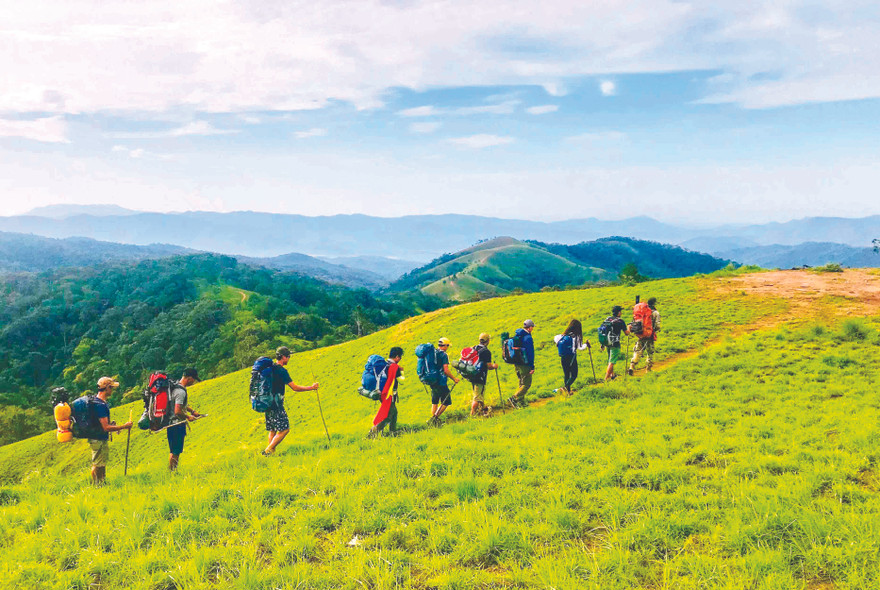 Trekking trên "con đường muối" 