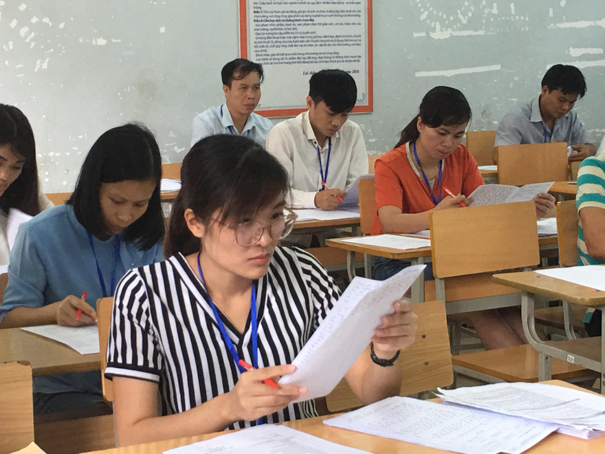 Chấm thi THPT 2019 tại Lai Châu Ảnh: Nghiêm Huê