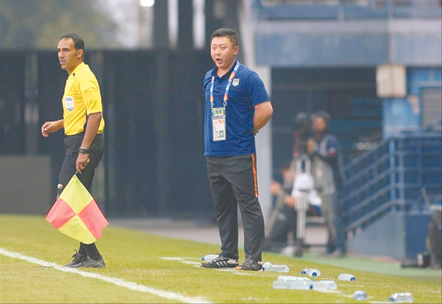 HLV Ri Yu Il của U23 Triều Tiên