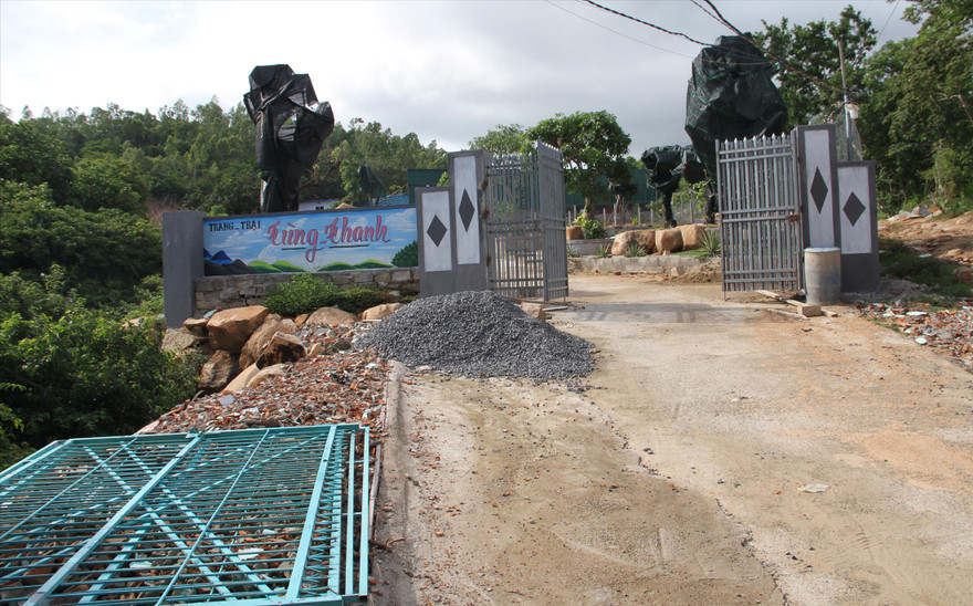 Trang trại Tùng Thanh tiếp tục xây dựng trái phép trên núi Hòn Rồng