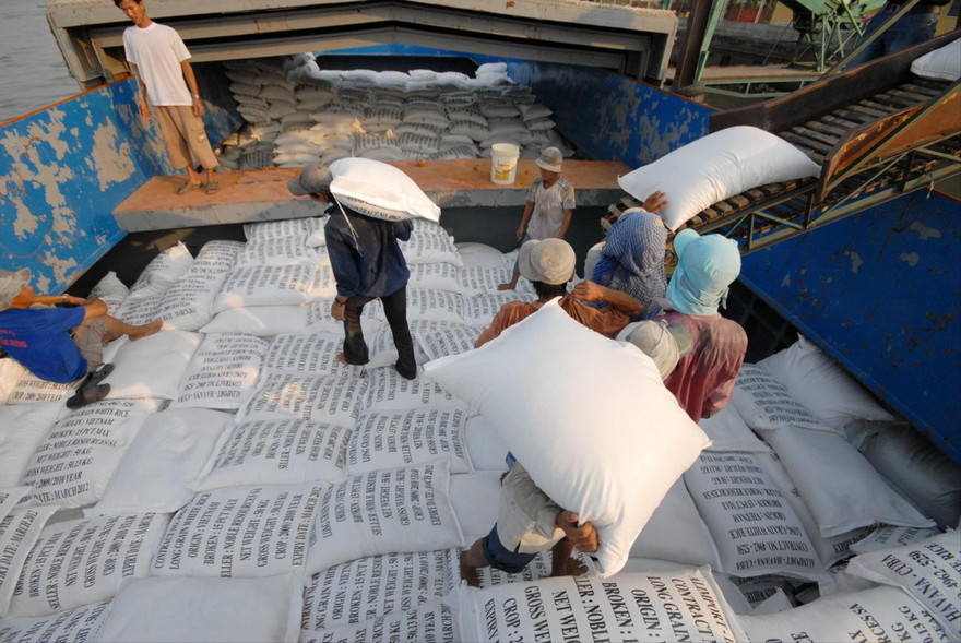 Doanh nghiệp kinh doanh gạo gặp khó khăn khi xuất khẩu ra thế giớiẢnh: CK