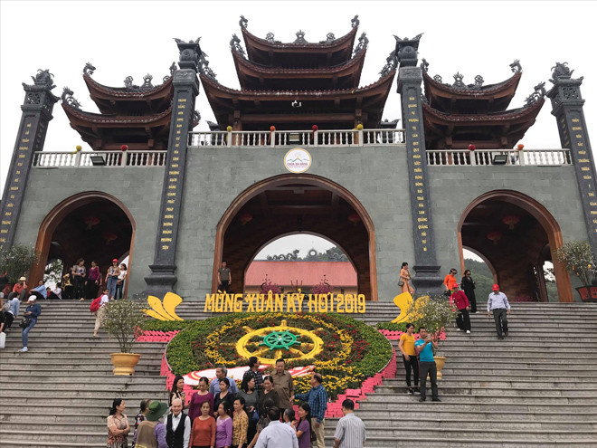 Chùa Ba Vàng: Giảng về 'vong báo oán' đều có sư trụ trì chứng kiến