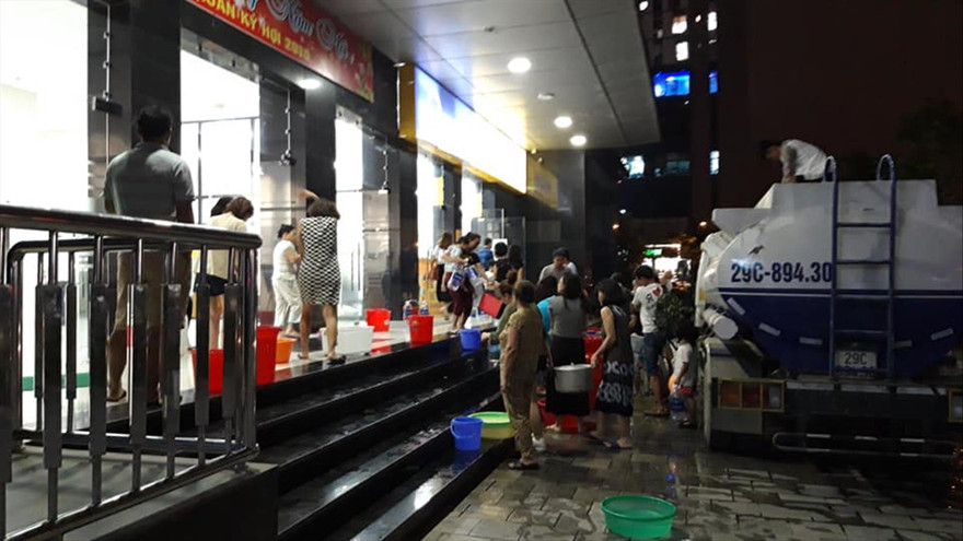 Mất nước tại chung cư Khu đô thị Ngoại giao đoàn khiến cuộc sống người dân đảo lộn