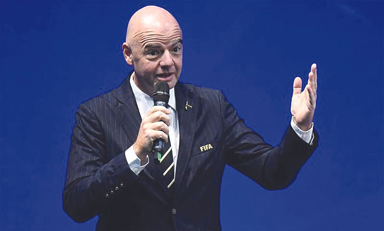 Chủ tịch FIFA Gianni Infantino kêu gọi hành động để giải cứu bóng đá