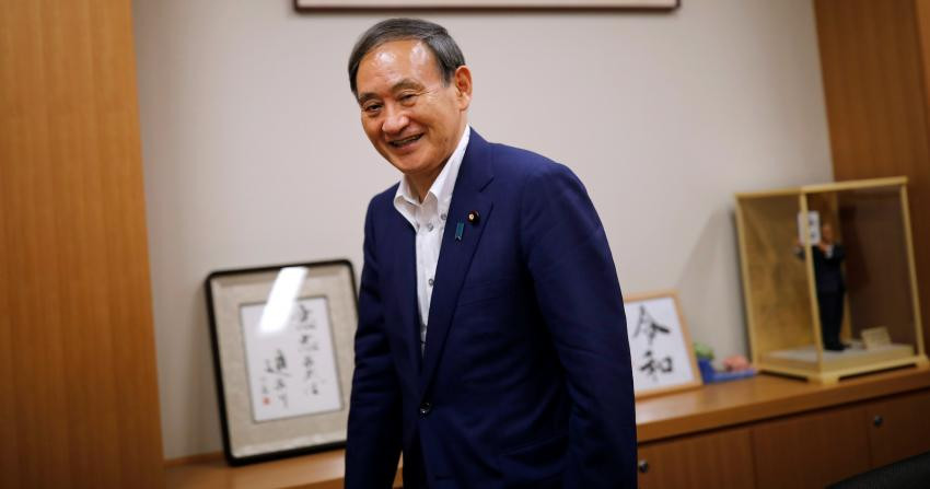 Chánh văn phòng Nội các Nhật Bản Yoshihide Suga
